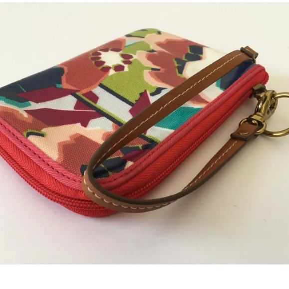 Ladies Fossil 'Keyper' Small Multicolored Floral Zipped Wristlet Purse - Picture 5 of 5